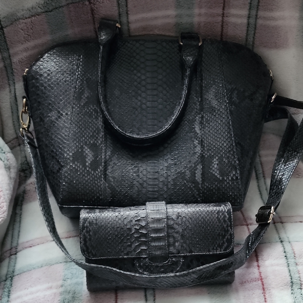 Chic Black SnakeSkin (not a print) genuine Python Shoulder Bag & Wallet/Crossbod
